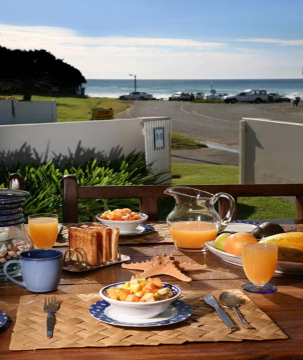 Breeze Inn Guesthouse Kiddʼs Beach Exterior foto