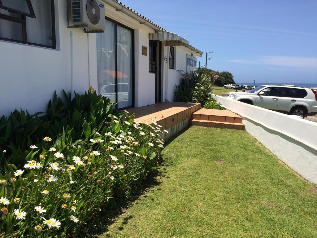 Breeze Inn Guesthouse Kiddʼs Beach Exterior foto